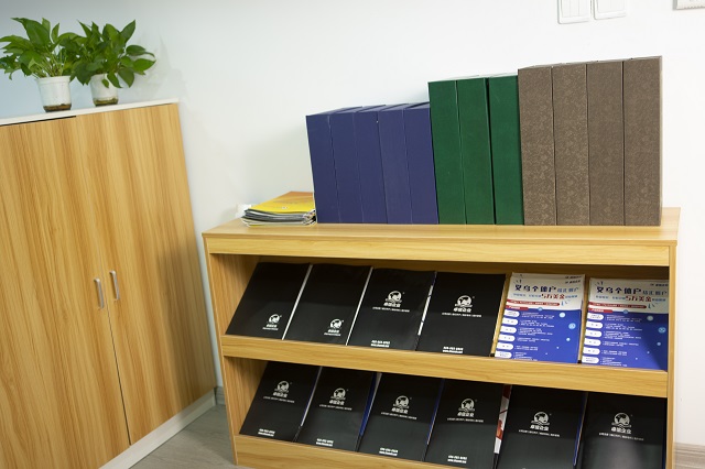 注冊(cè)美國公司必須由美國人在公司任職嗎